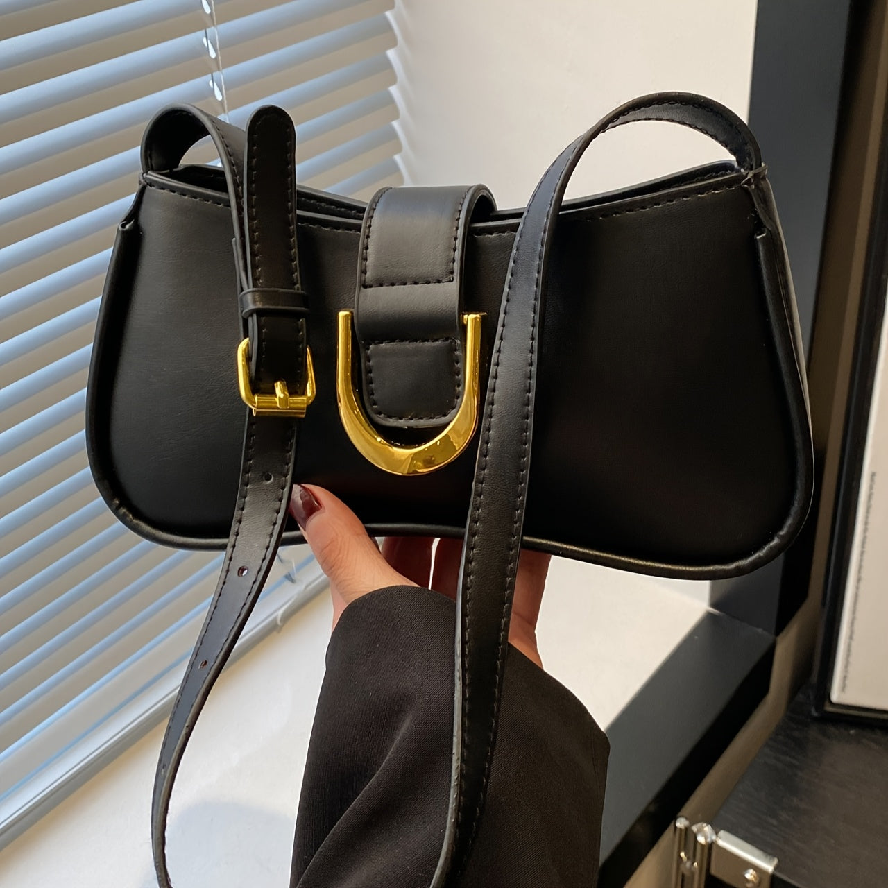 Retro Monochrome Minimalist Shoulder Bag French Style Underarm Bag