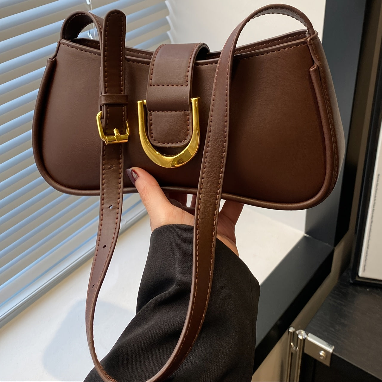 Retro Monochrome Minimalist Shoulder Bag French Style Underarm Bag