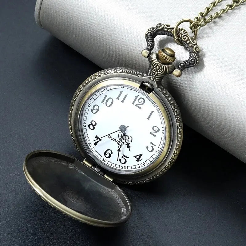 Montre de Poche Vintage Homme Quartz - Collier Pendentif Double Couteau Rétro Punk Capitaine Cadeau
