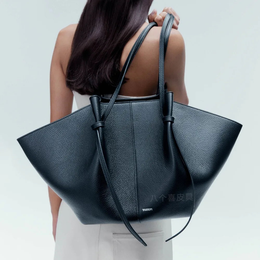 Sac à main en cuir de vache pour femmes, 2025 fourre-tout de luxe designer, sac rétro à bandoulière simple de grande capacité