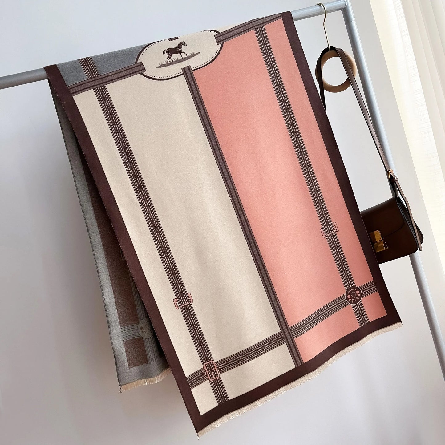 Écharpe Cachemire Hiver Femme Verte - Collection 2024 Pompons