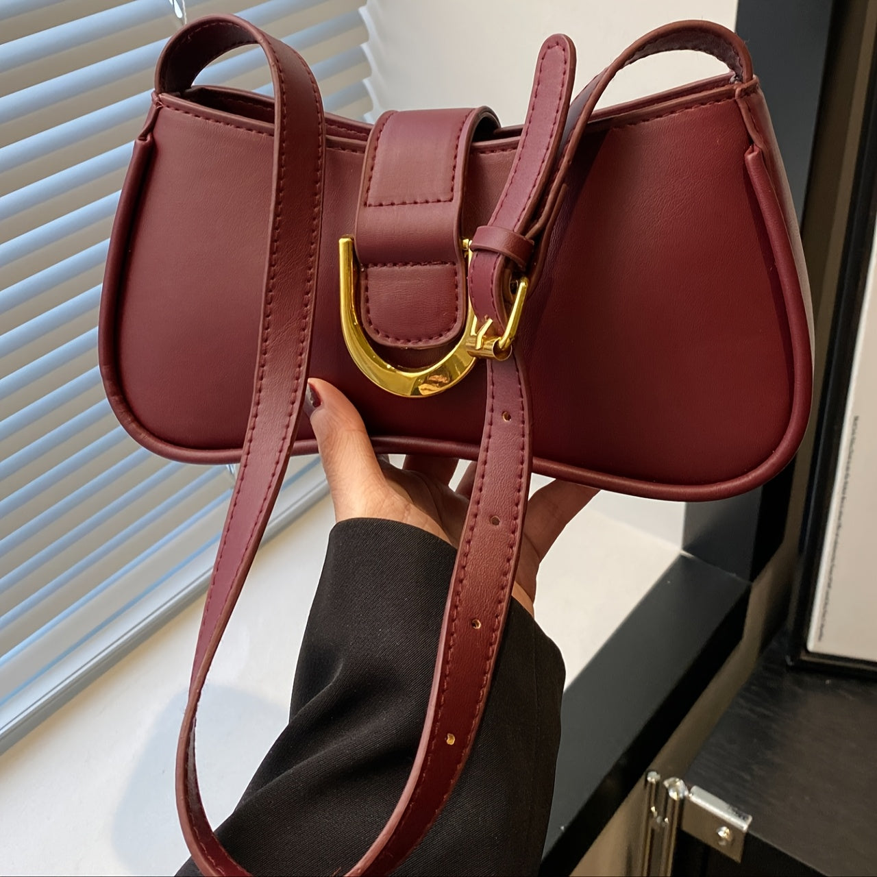 Retro Monochrome Minimalist Shoulder Bag French Style Underarm Bag