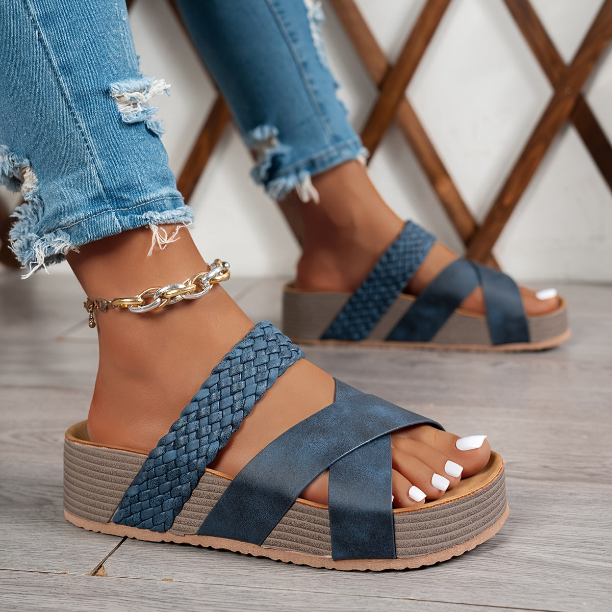 Women's Retro Bohemian Beach Sandals - Thick Platform Wedge Heel, Adjustable Straps, Synthetic Cover Upper & PU Sole - Summer Casual Travel Shoes for Women, Beach Shoes, Comfortable Wear, Open Toe Design, Durable Comfort